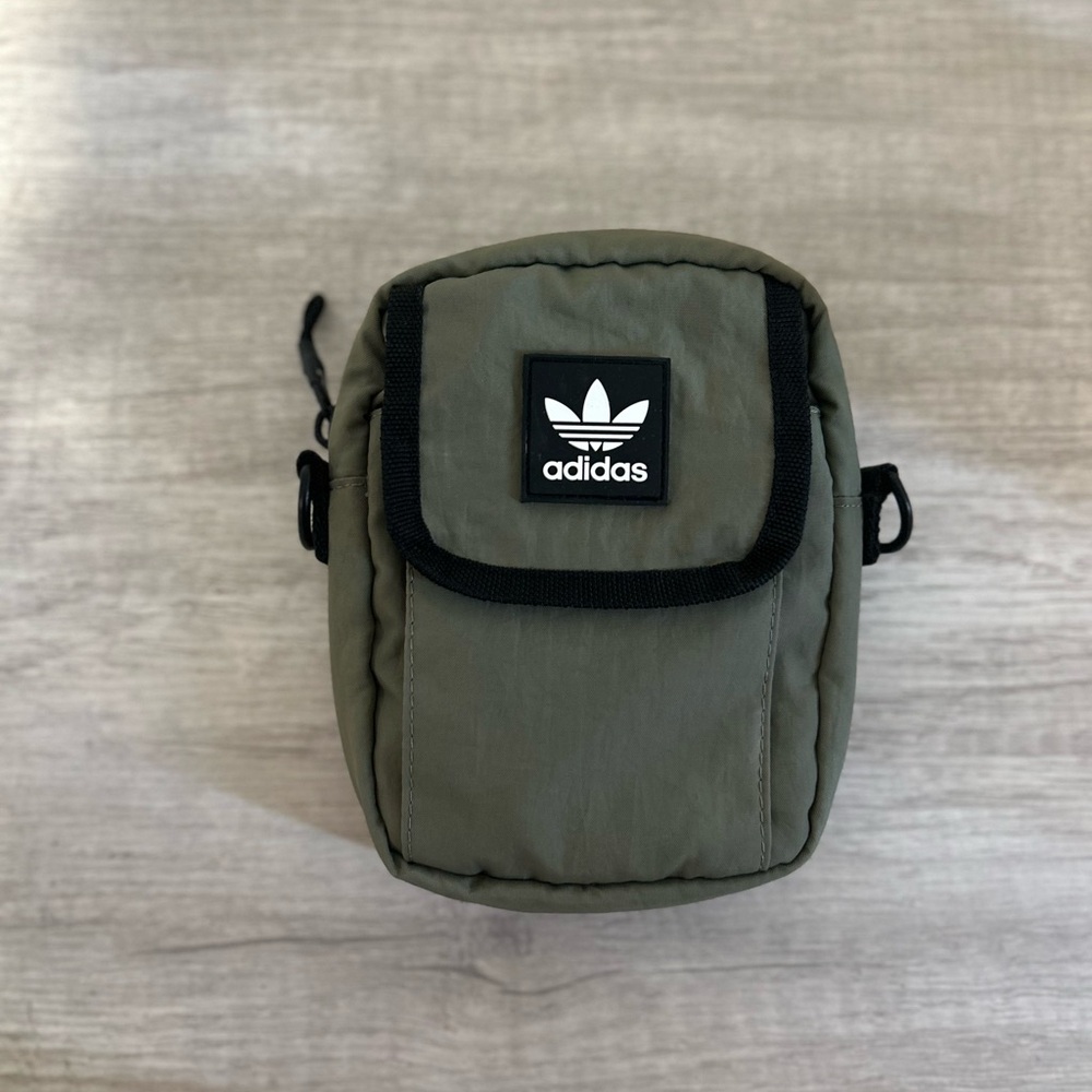 Adidas Green Belt Bag Compact Durable Design